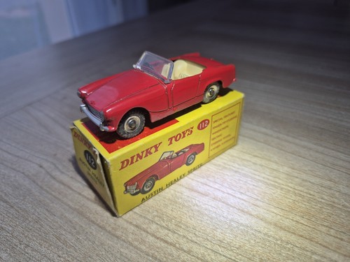 Dinky toys england austin - ,